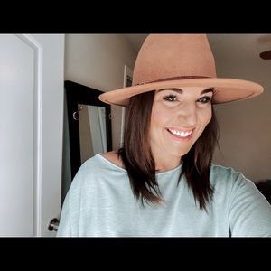 Meet your Posher, Kyndl